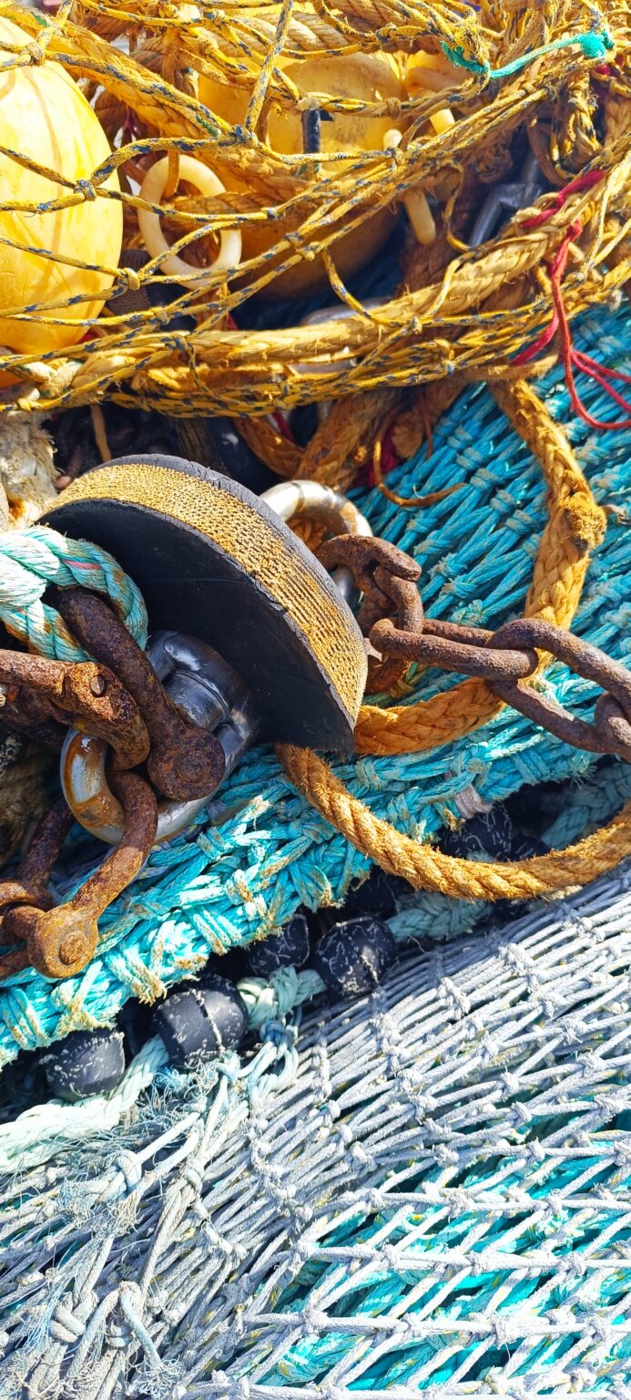 Filets de pêche colorés de mailles de nylon